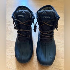 Sperry topsider salt water duck lug boots quilted women’s 6.5